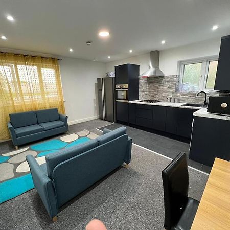 Room In Harrow On The Hill Exterior photo