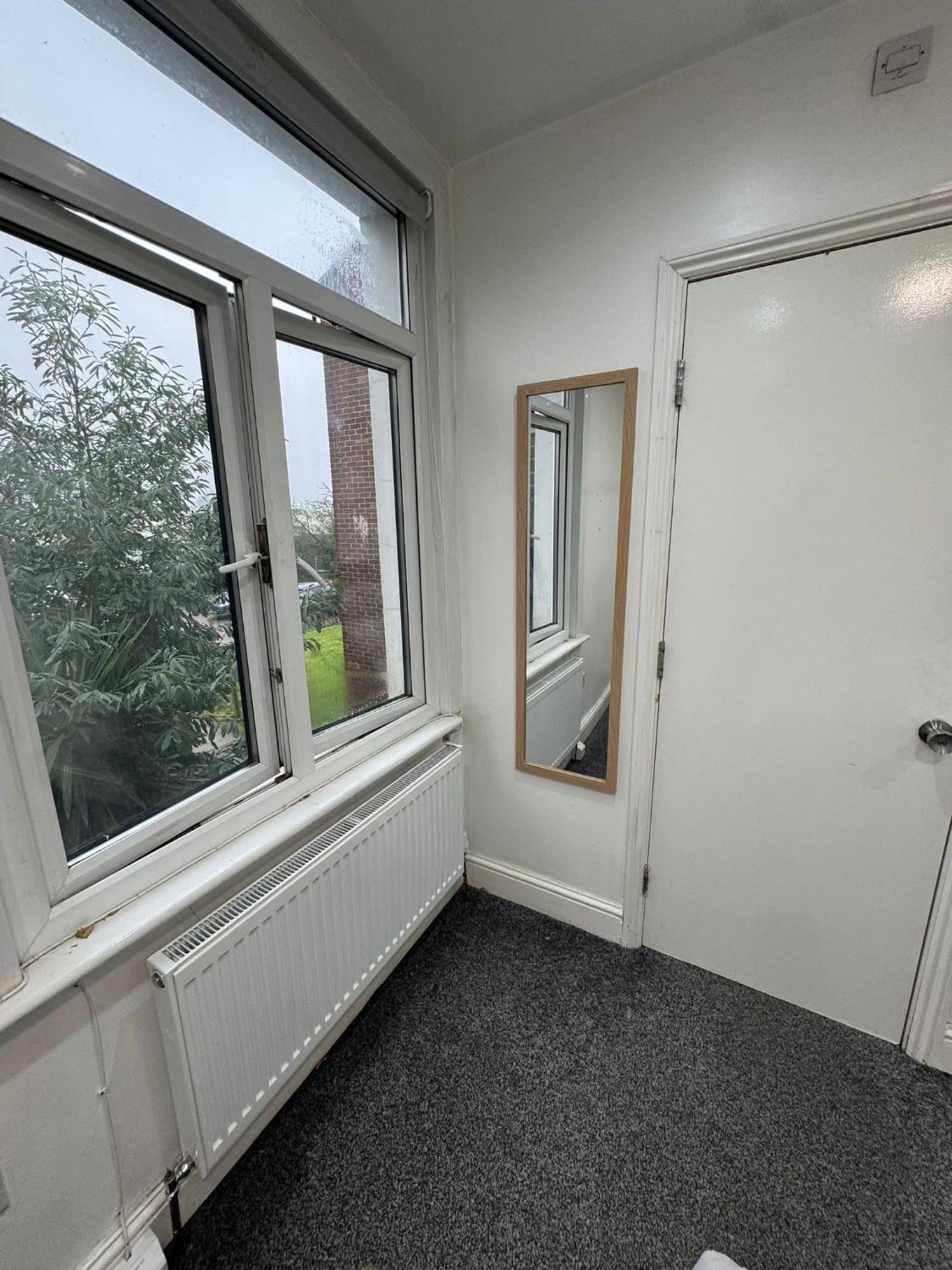 Room In Harrow On The Hill Exterior photo